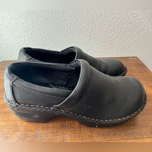 B.O.C. Women’s Leather Slip On Clog Shoes Black Size 8.5M